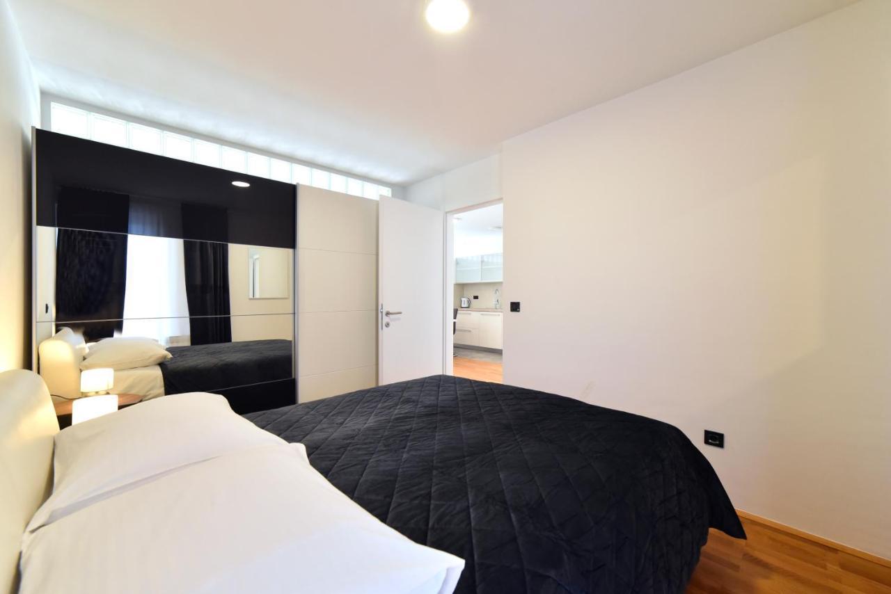 Lavir Apartment With Parking Zagreb Ngoại thất bức ảnh