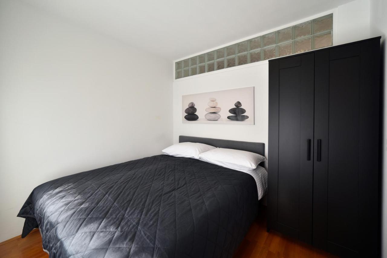Lavir Apartment With Parking Zagreb Ngoại thất bức ảnh