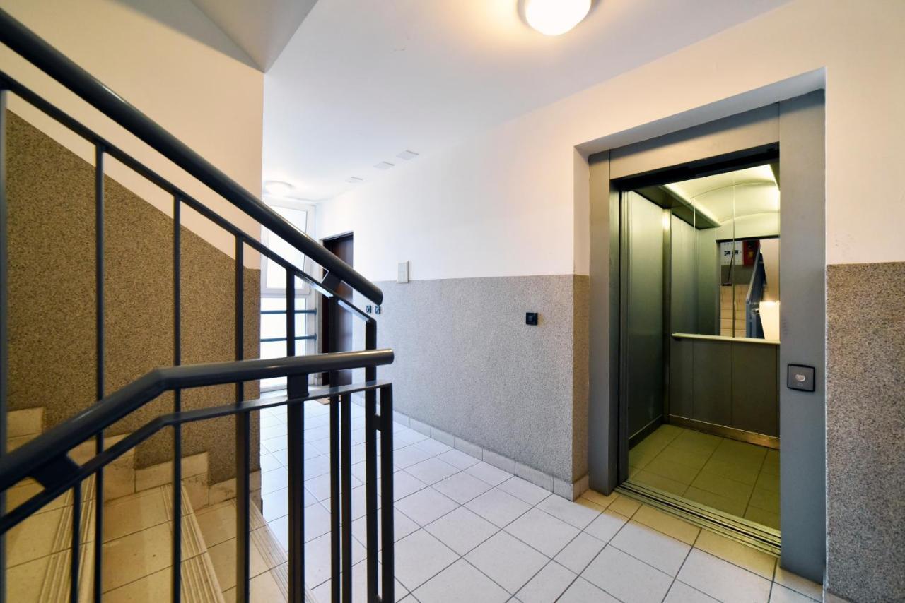Lavir Apartment With Parking Zagreb Ngoại thất bức ảnh